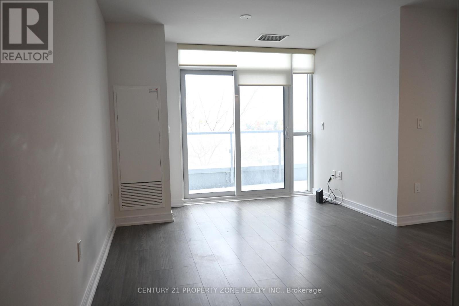 210 - 225 Village Green Square, Toronto, Ontario  M1S 0N4 - Photo 8 - E12538214