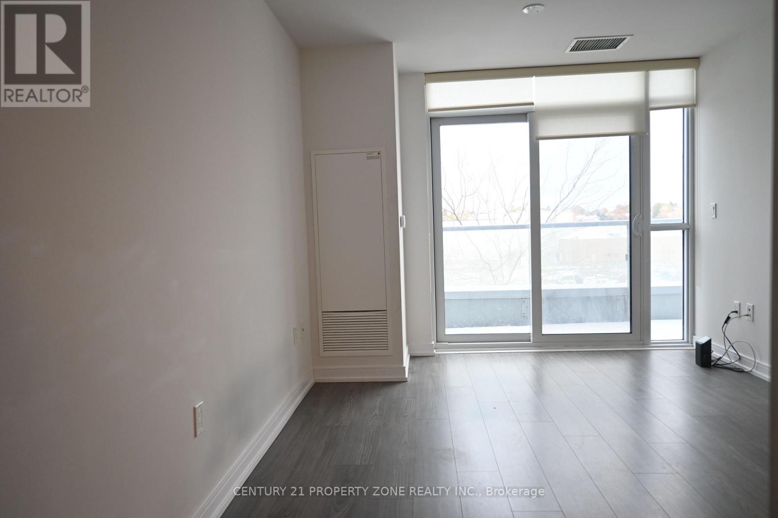 210 - 225 Village Green Square, Toronto, Ontario  M1S 0N4 - Photo 9 - E12538214