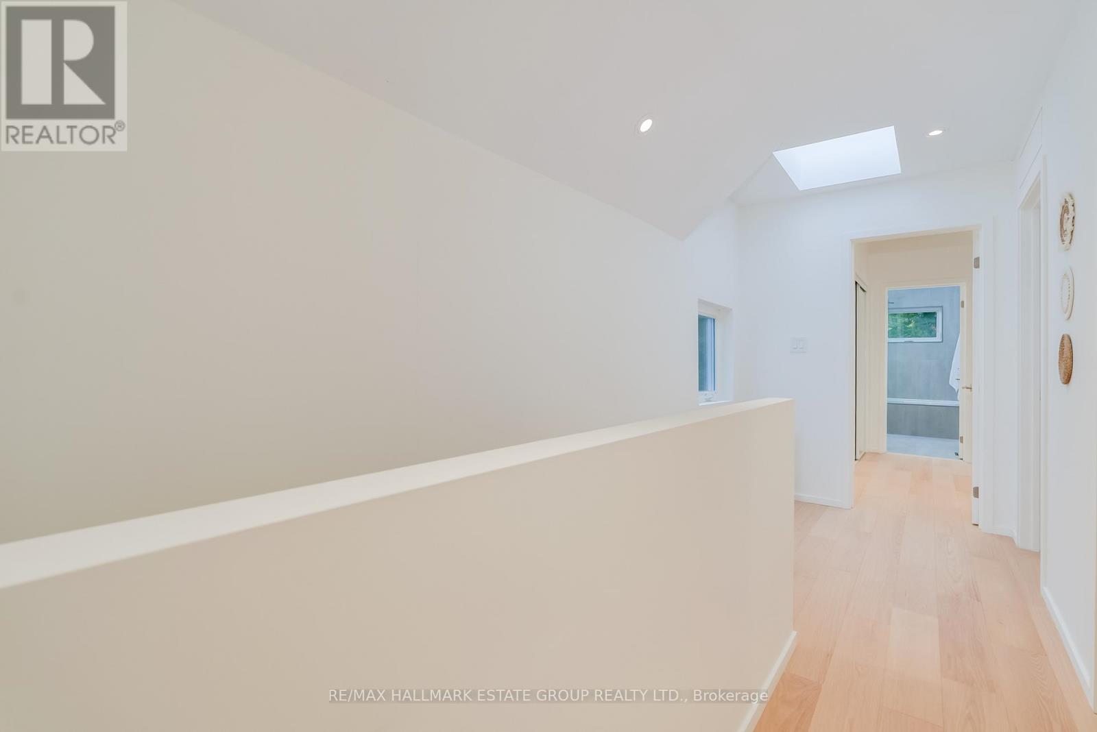 7 Ivy Avenue, Toronto, Ontario  M4L 2H6 - Photo 21 - E12538238