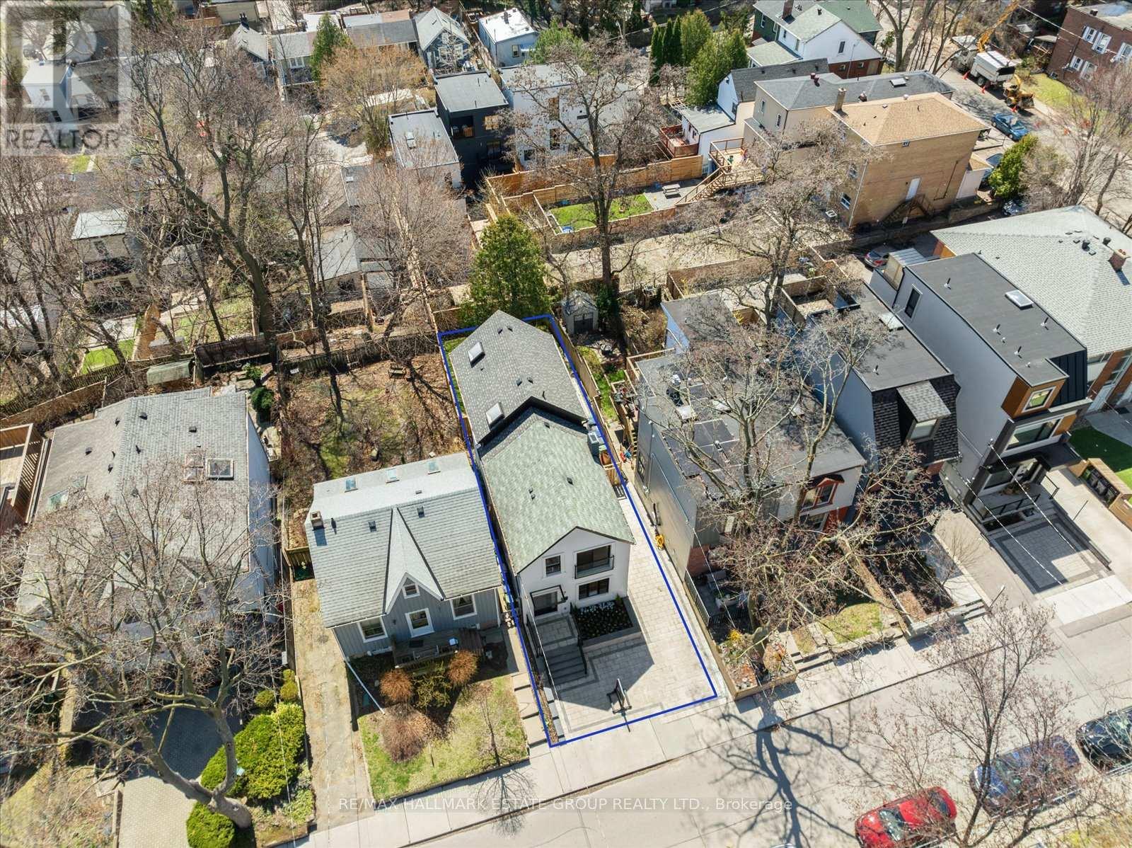 7 Ivy Avenue, Toronto, Ontario  M4L 2H6 - Photo 3 - E12538238