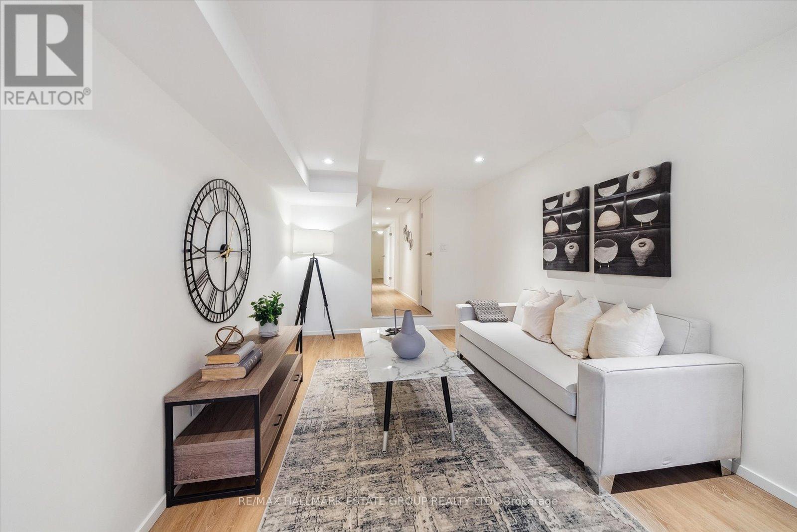 7 Ivy Avenue, Toronto, Ontario  M4L 2H6 - Photo 37 - E12538238