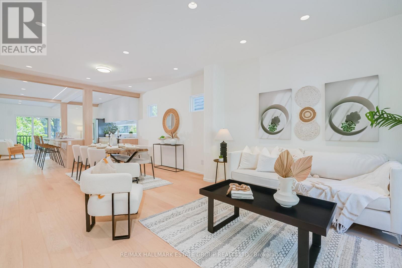 7 Ivy Avenue, Toronto, Ontario  M4L 2H6 - Photo 4 - E12538238