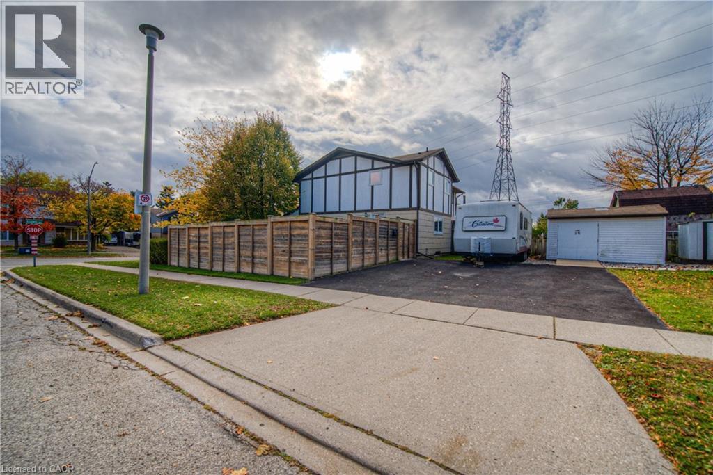 Property at 118 GLAMIS Road image 3