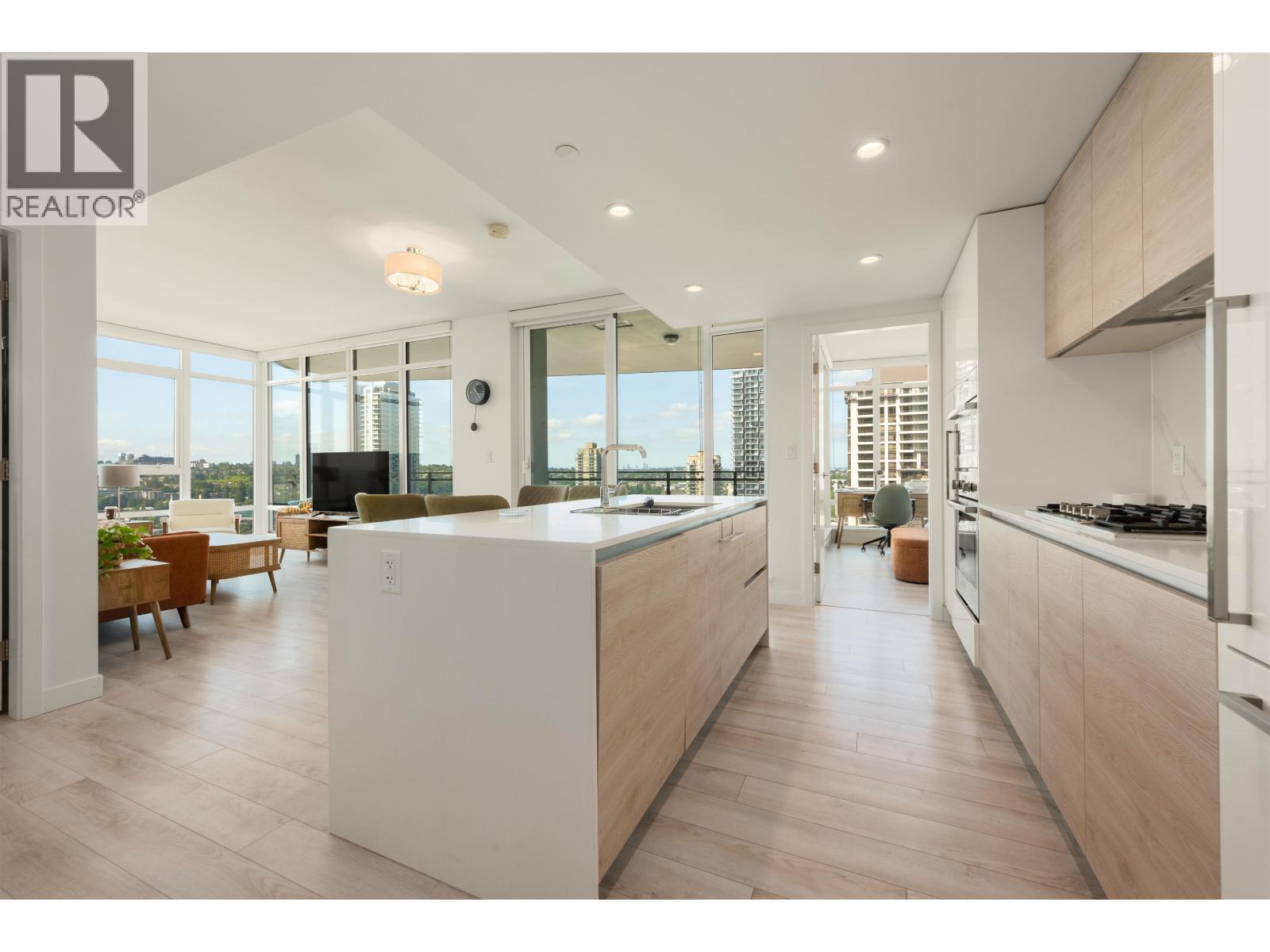 1808 2085 Skyline Court, Burnaby, British Columbia  V5C 0M6 - Photo 3 - R3066713