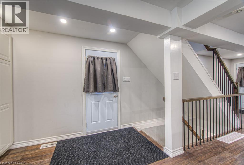 118 Glamis Road, Cambridge, Ontario  N1R 6S8 - Photo 11 - 40785098