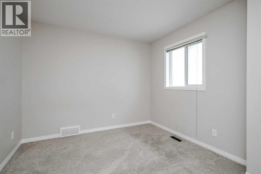 206 Pantego View Nw, Calgary, Alberta  T3K 0N7 - Photo 32 - A2270275