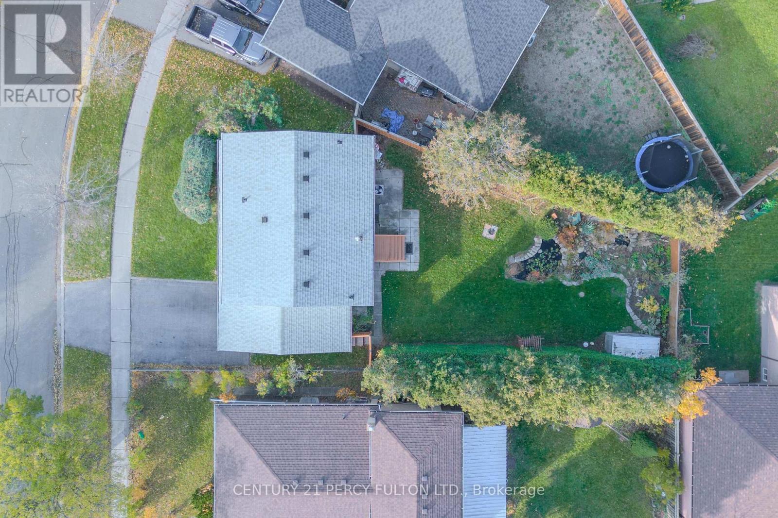 3 Griselda Crescent, Toronto, Ontario  M1G 3P5 - Photo 4 - E12537366