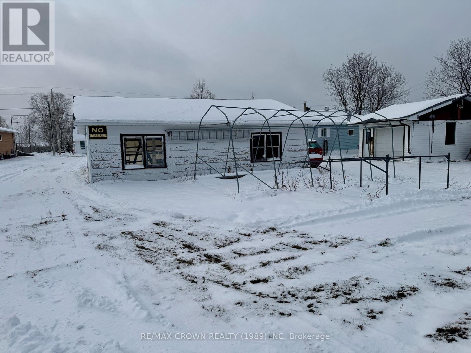 209 Ross Road, Smooth Rock Falls, Ontario  P0L 2B0 - Photo 22 - T12538558