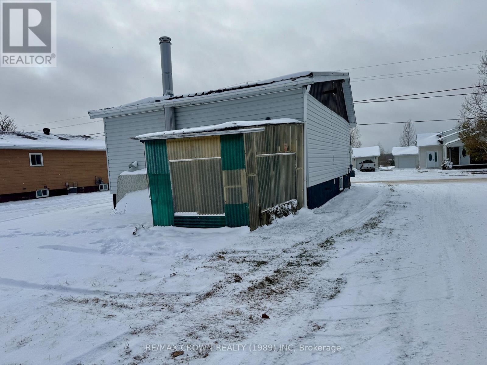 209 Ross Road, Smooth Rock Falls, Ontario  P0L 2B0 - Photo 24 - T12538558