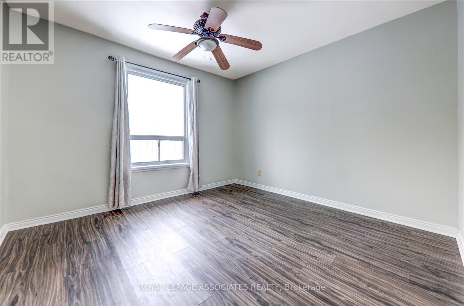 21654 Warden Avenue, East Gwillimbury, Ontario  L0G 1R0 - Photo 18 - N12538242