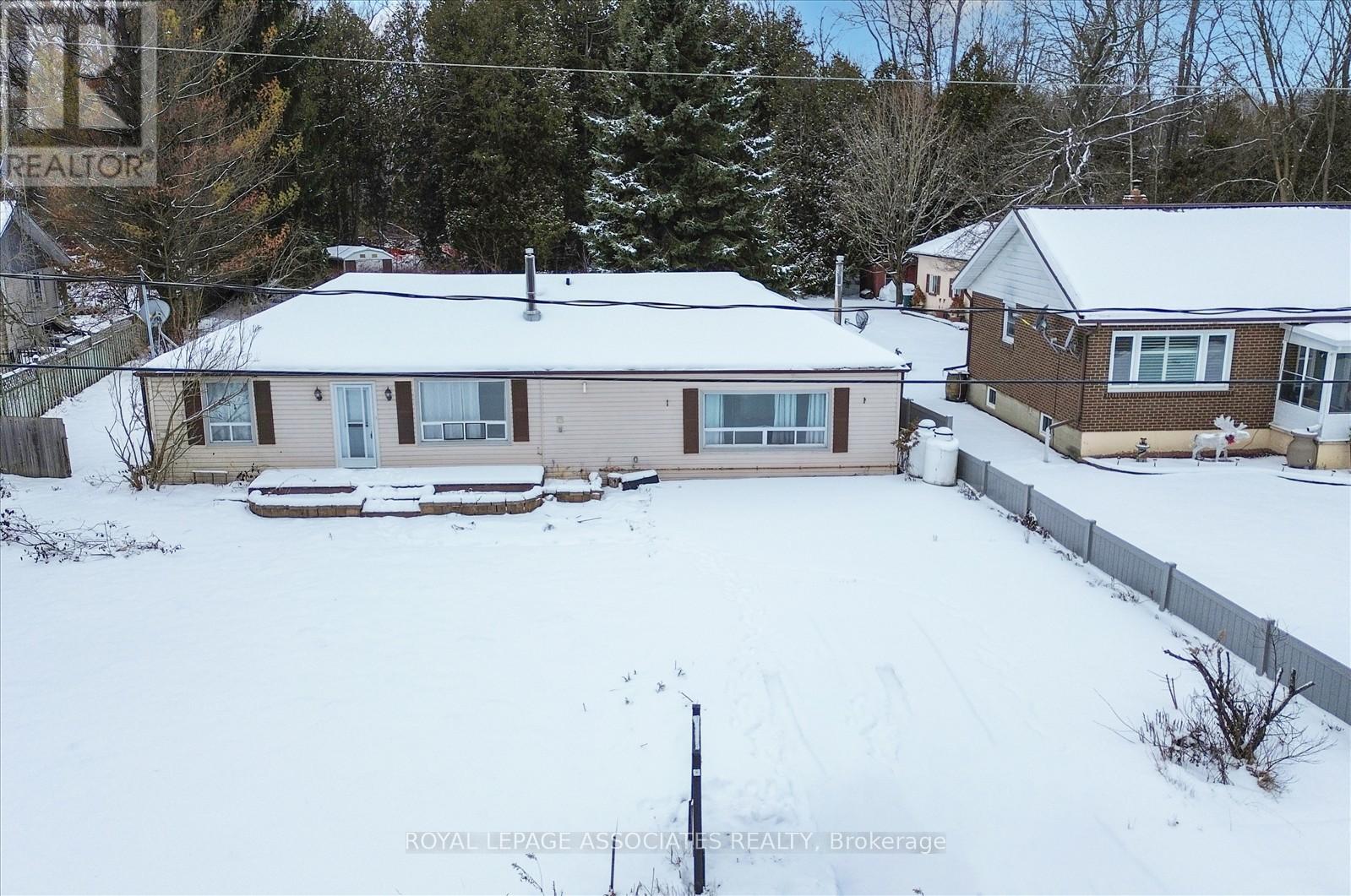 21654 Warden Avenue, East Gwillimbury, Ontario  L0G 1R0 - Photo 28 - N12538242