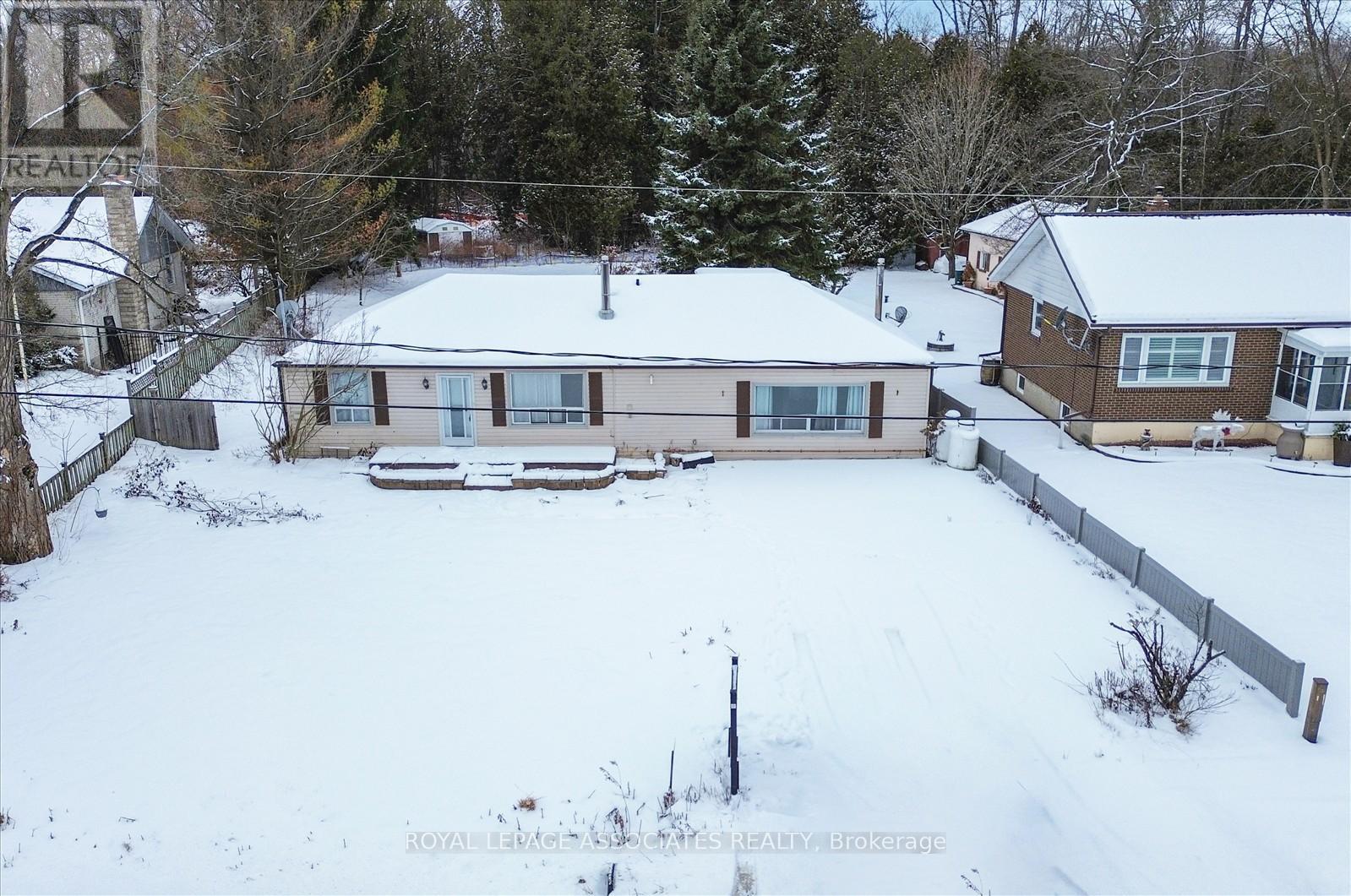 21654 Warden Avenue, East Gwillimbury, Ontario  L0G 1R0 - Photo 29 - N12538242