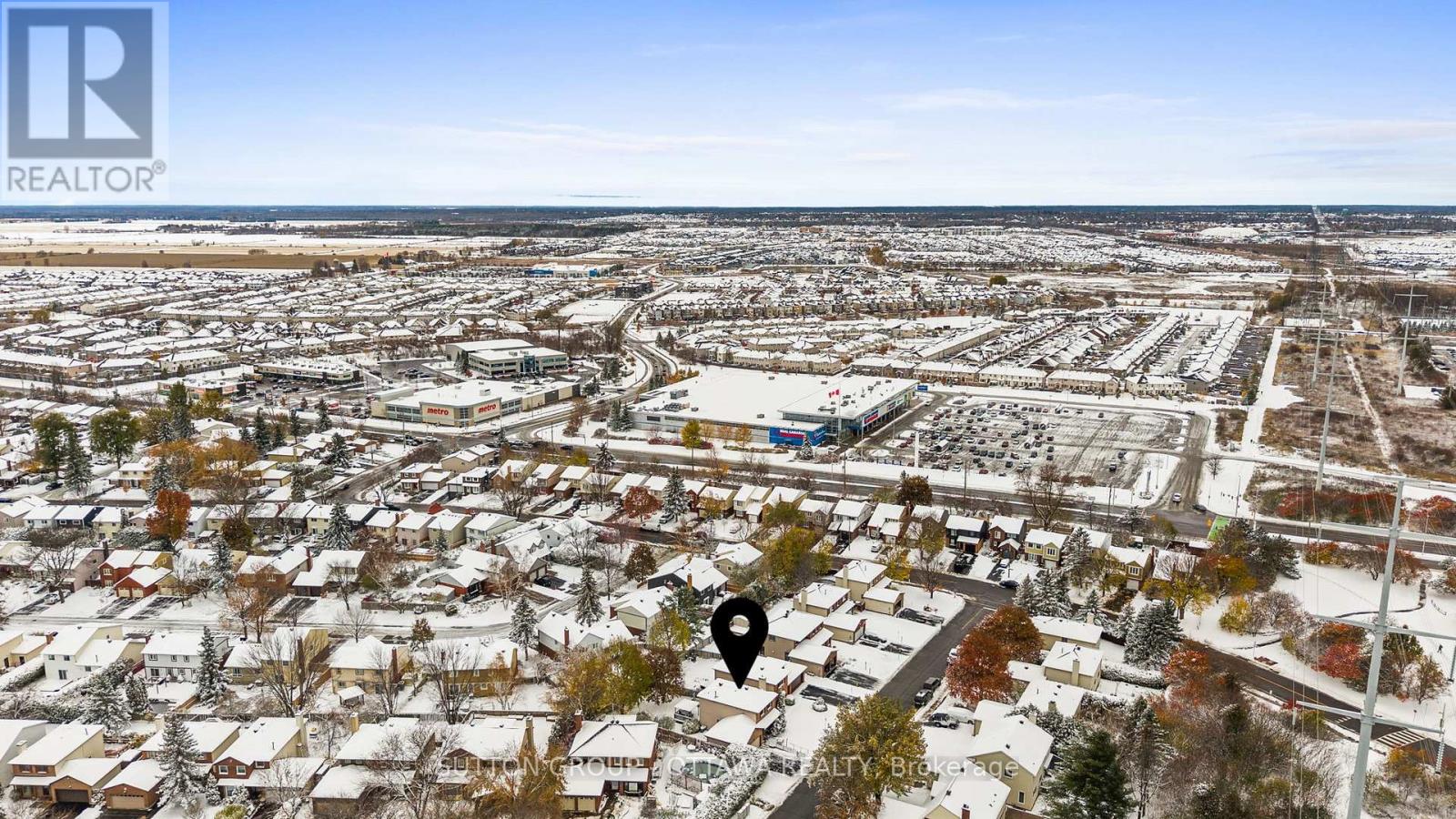 10 Foxleigh Crescent, Ottawa, Ontario  K2M 1B5 - Photo 17 - X12538334