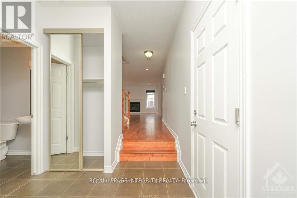 432 Temiskaming Crescent, Ottawa, Ontario  K2J 0V5 - Photo 2 - X12538386