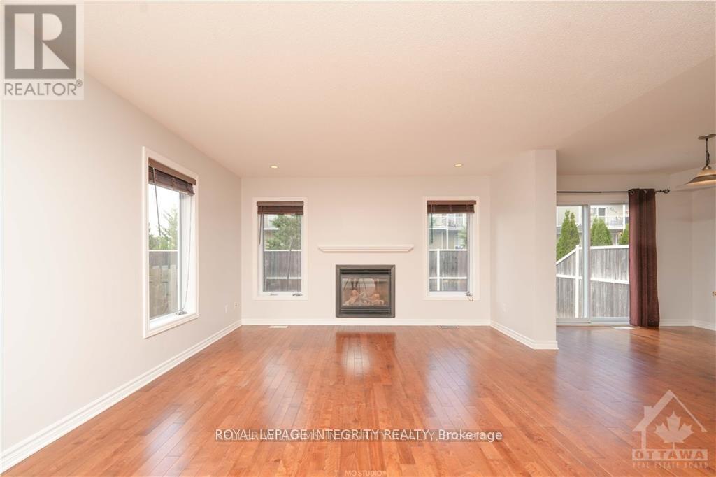 432 Temiskaming Crescent, Ottawa, Ontario  K2J 0V5 - Photo 7 - X12538386