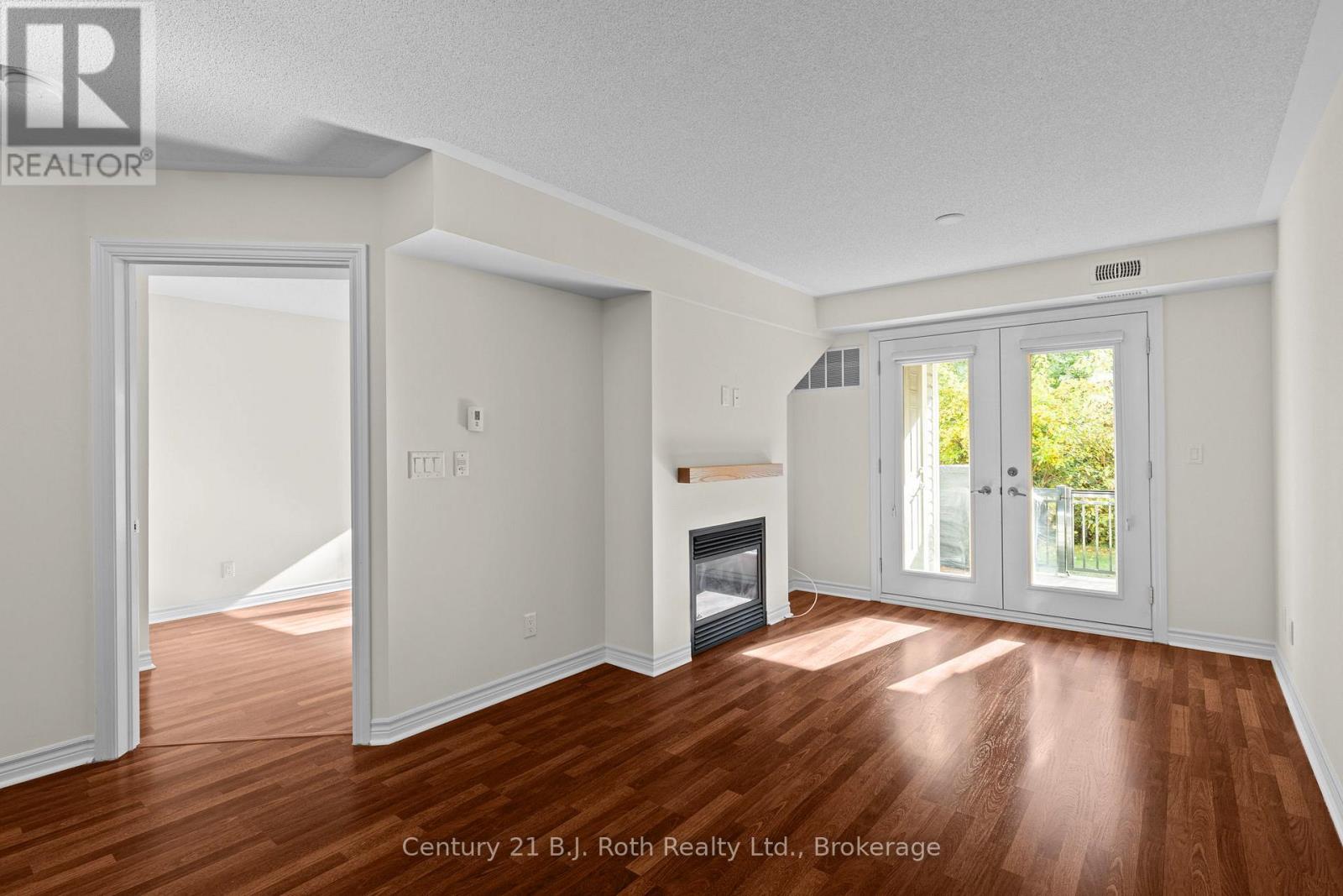 104 - 4 Brandy Lane Drive, Collingwood, Ontario  L9Y 0X4 - Photo 10 - S12455870