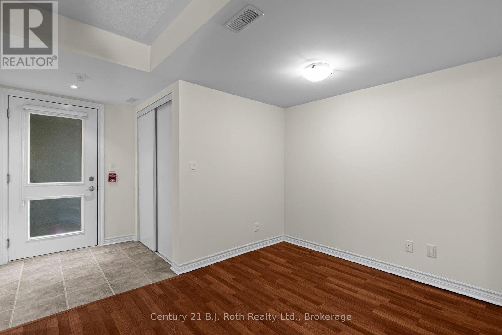 104 - 4 Brandy Lane Drive, Collingwood, Ontario  L9Y 0X4 - Photo 22 - S12455870