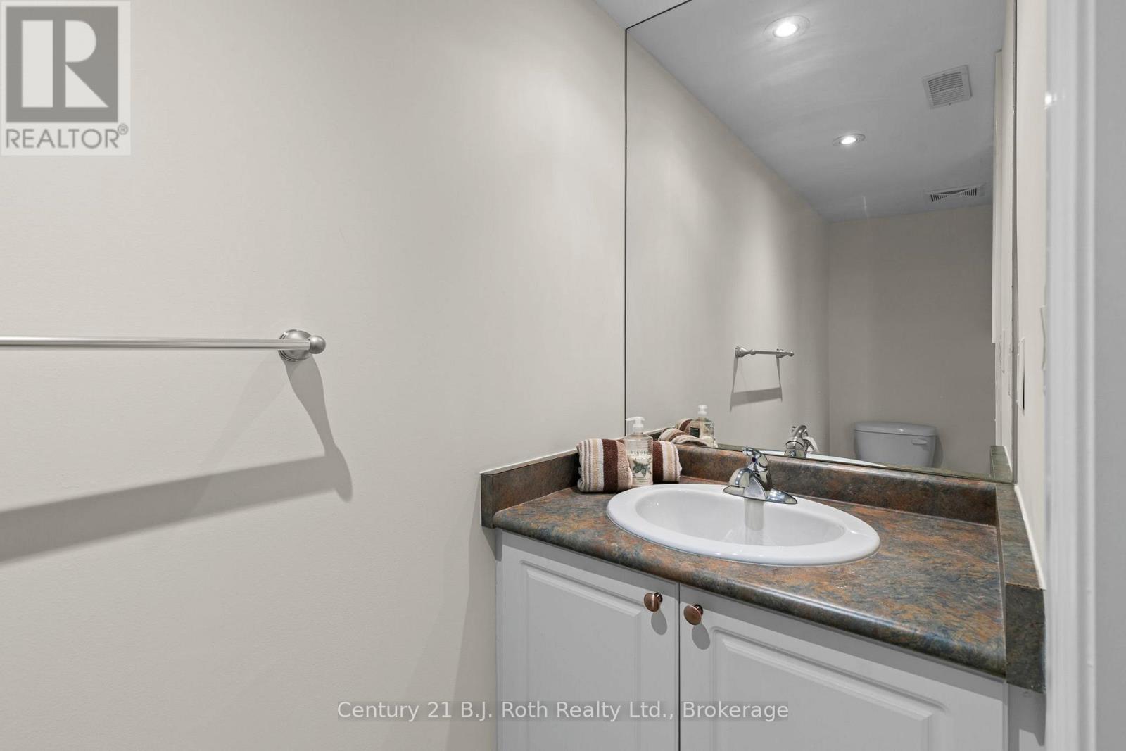 104 - 4 Brandy Lane Drive, Collingwood, Ontario  L9Y 0X4 - Photo 27 - S12455870