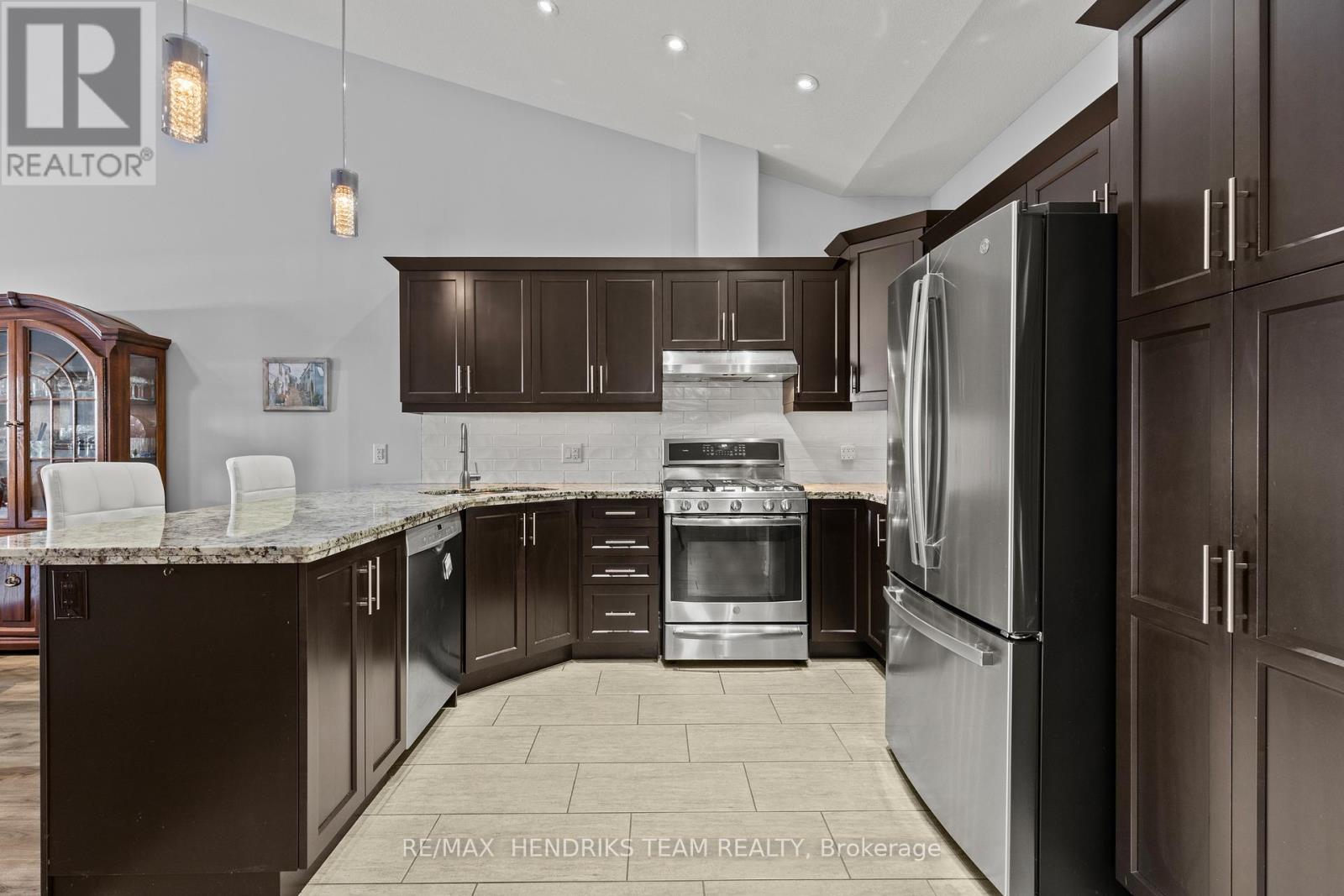 19 - 9440 Eagle Ridge Drive, Niagara Falls, Ontario  L2H 0G3 - Photo 11 - X12538436