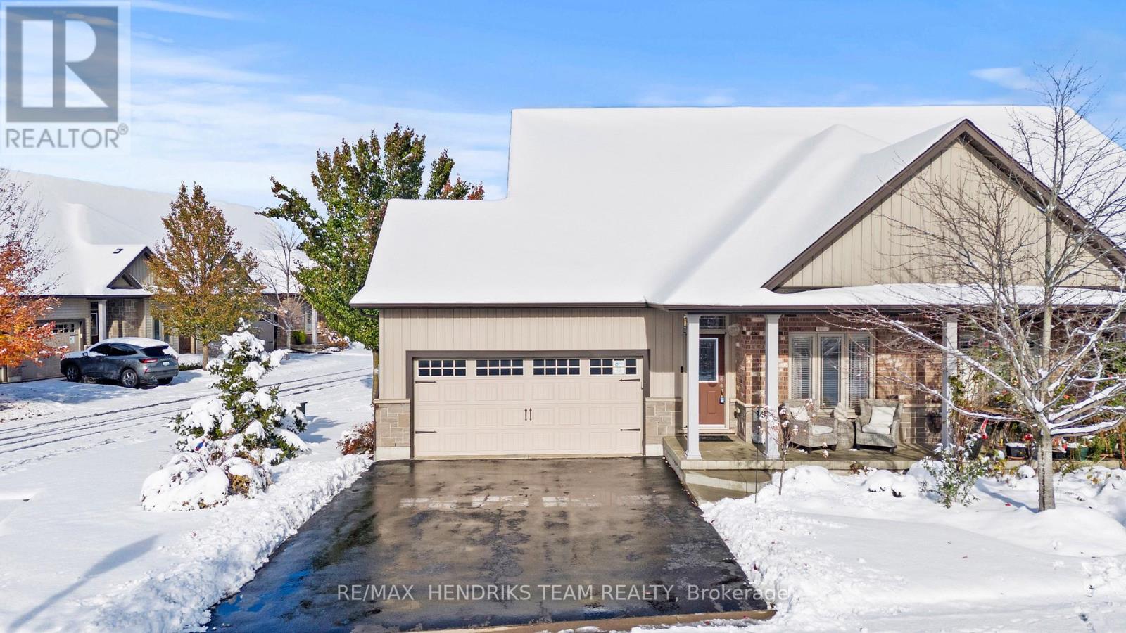 19 - 9440 Eagle Ridge Drive, Niagara Falls, Ontario  L2H 0G3 - Photo 2 - X12538436