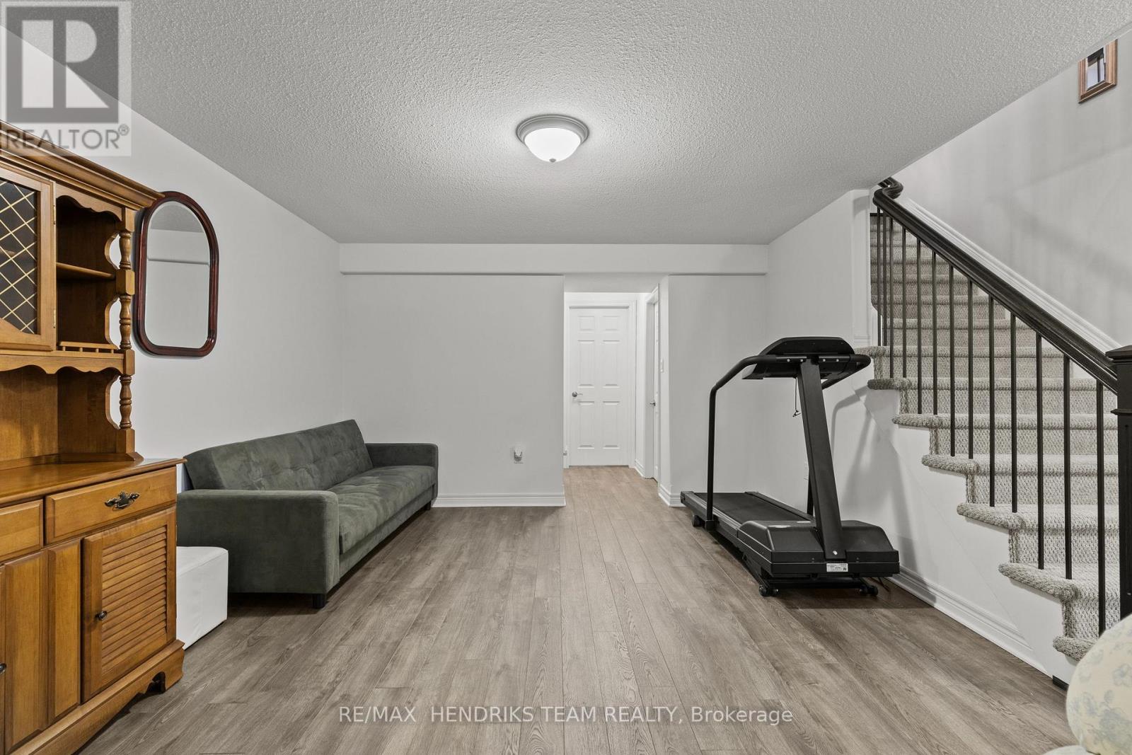 19 - 9440 Eagle Ridge Drive, Niagara Falls, Ontario  L2H 0G3 - Photo 32 - X12538436