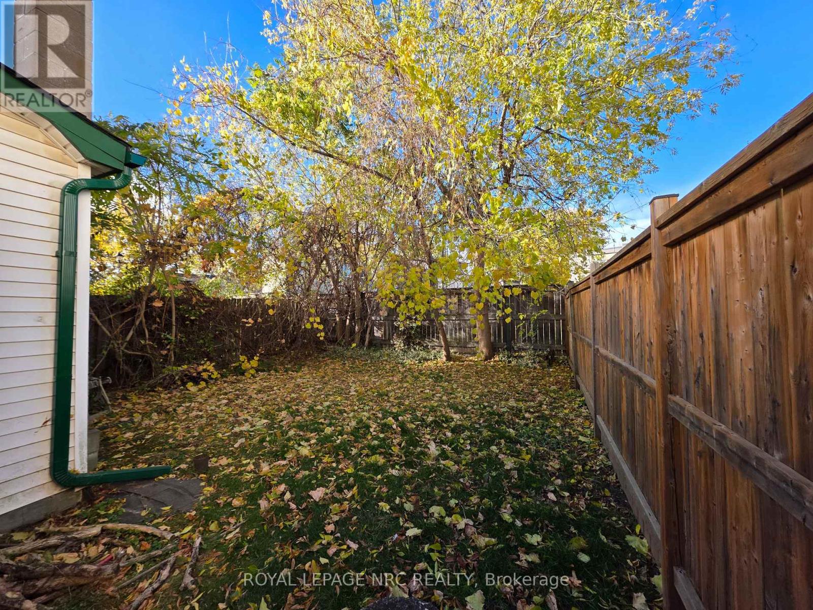 39 Manchester Avenue, St. Catharines, Ontario  L2R 1N9 - Photo 21 - X12538446