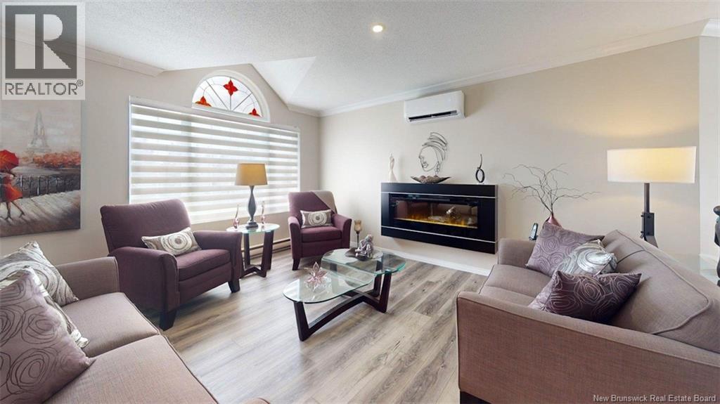 28 Des Trembles Street, Edmundston, New Brunswick  E7B 2Y2 - Photo 2 - NB122418