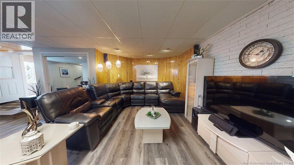 28 Des Trembles Street, Edmundston, New Brunswick  E7B 2Y2 - Photo 10 - NB122418