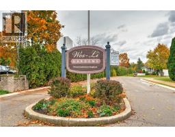 6 VILLAGE Drive, Smithville, Ontario