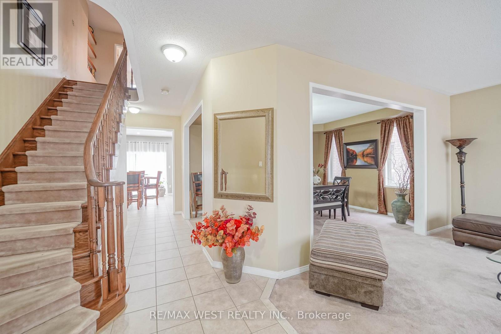 29 O'shea Crescent, Ajax, Ontario  L1T 4W7 - Photo 2 - E12537934