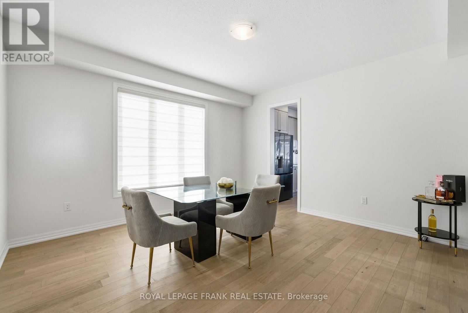 11 Fisher Road, Kawartha Lakes (Lindsay), Ontario  K9V 0P8 - Photo 11 - X12538368