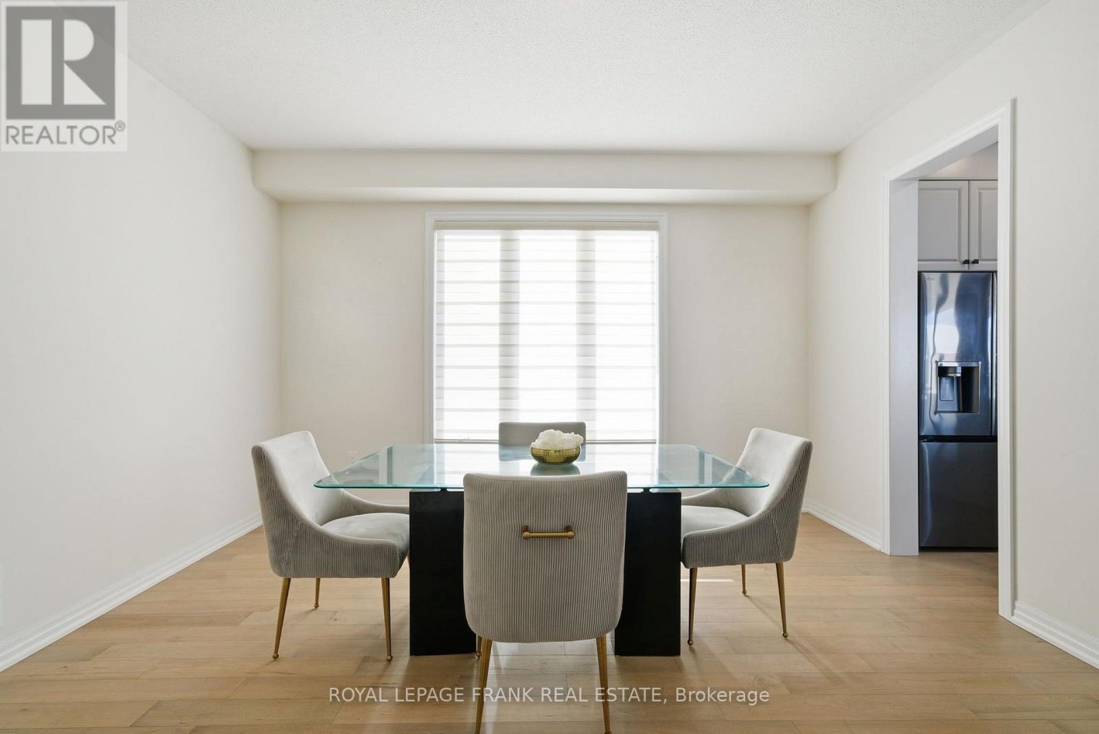 11 Fisher Road, Kawartha Lakes (Lindsay), Ontario  K9V 0P8 - Photo 12 - X12538368