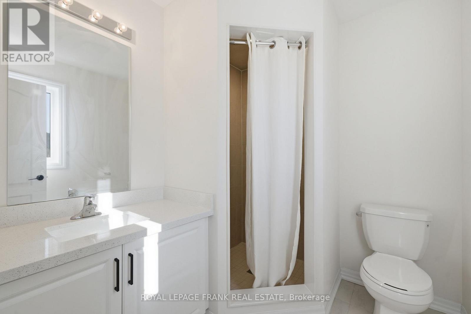 11 Fisher Road, Kawartha Lakes (Lindsay), Ontario  K9V 0P8 - Photo 28 - X12538368