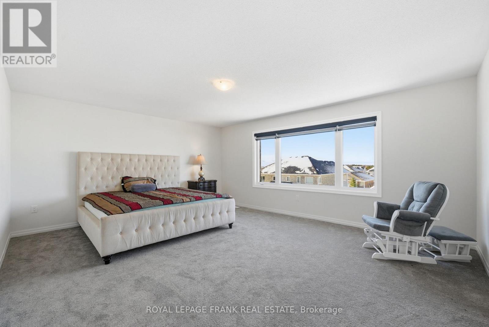 11 Fisher Road, Kawartha Lakes (Lindsay), Ontario  K9V 0P8 - Photo 36 - X12538368