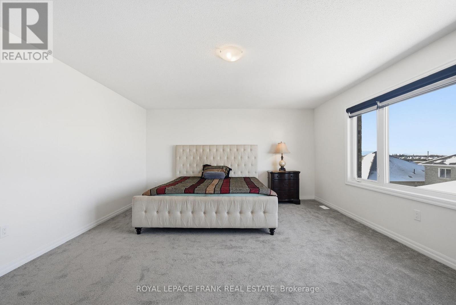 11 Fisher Road, Kawartha Lakes (Lindsay), Ontario  K9V 0P8 - Photo 37 - X12538368