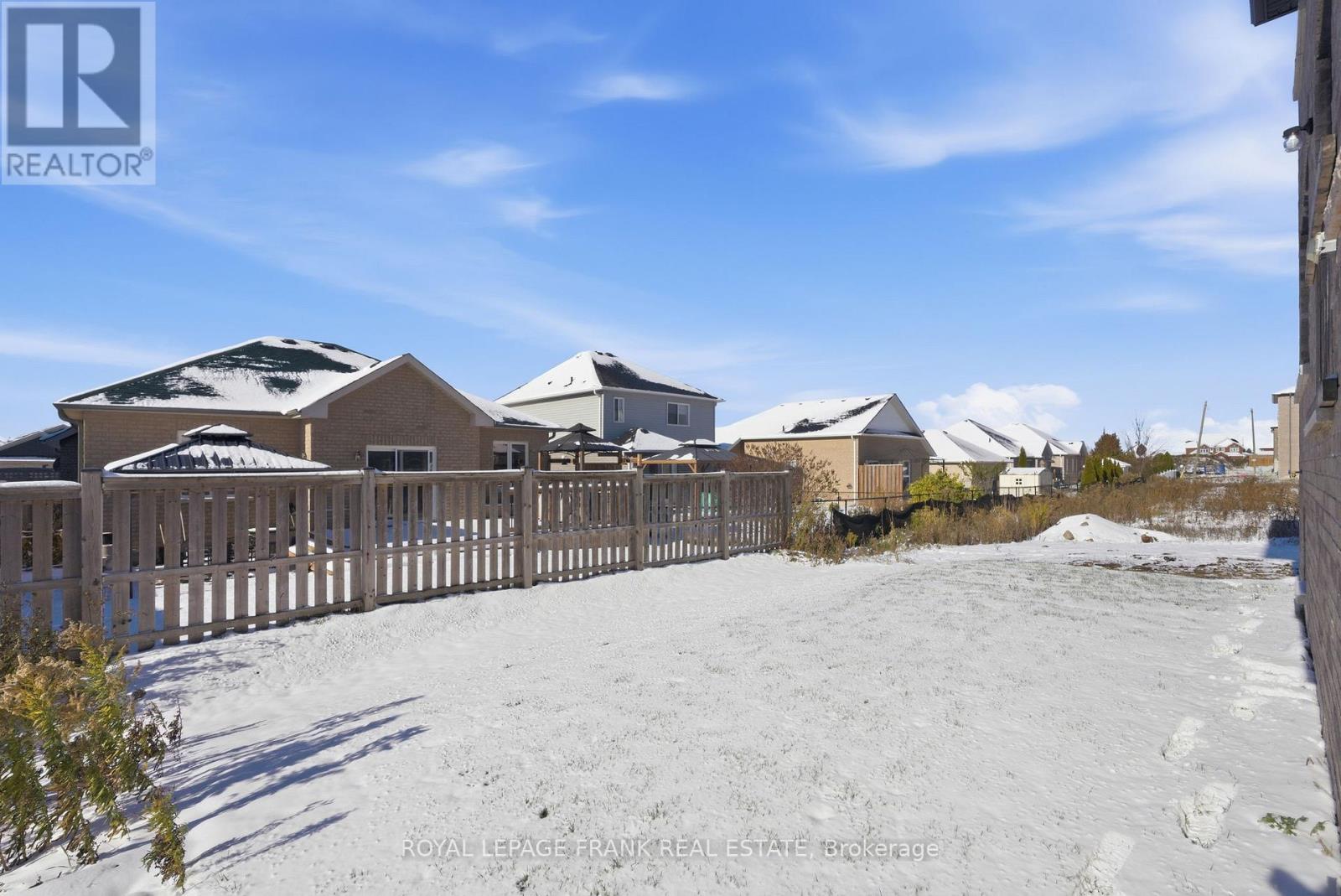 11 Fisher Road, Kawartha Lakes (Lindsay), Ontario  K9V 0P8 - Photo 43 - X12538368