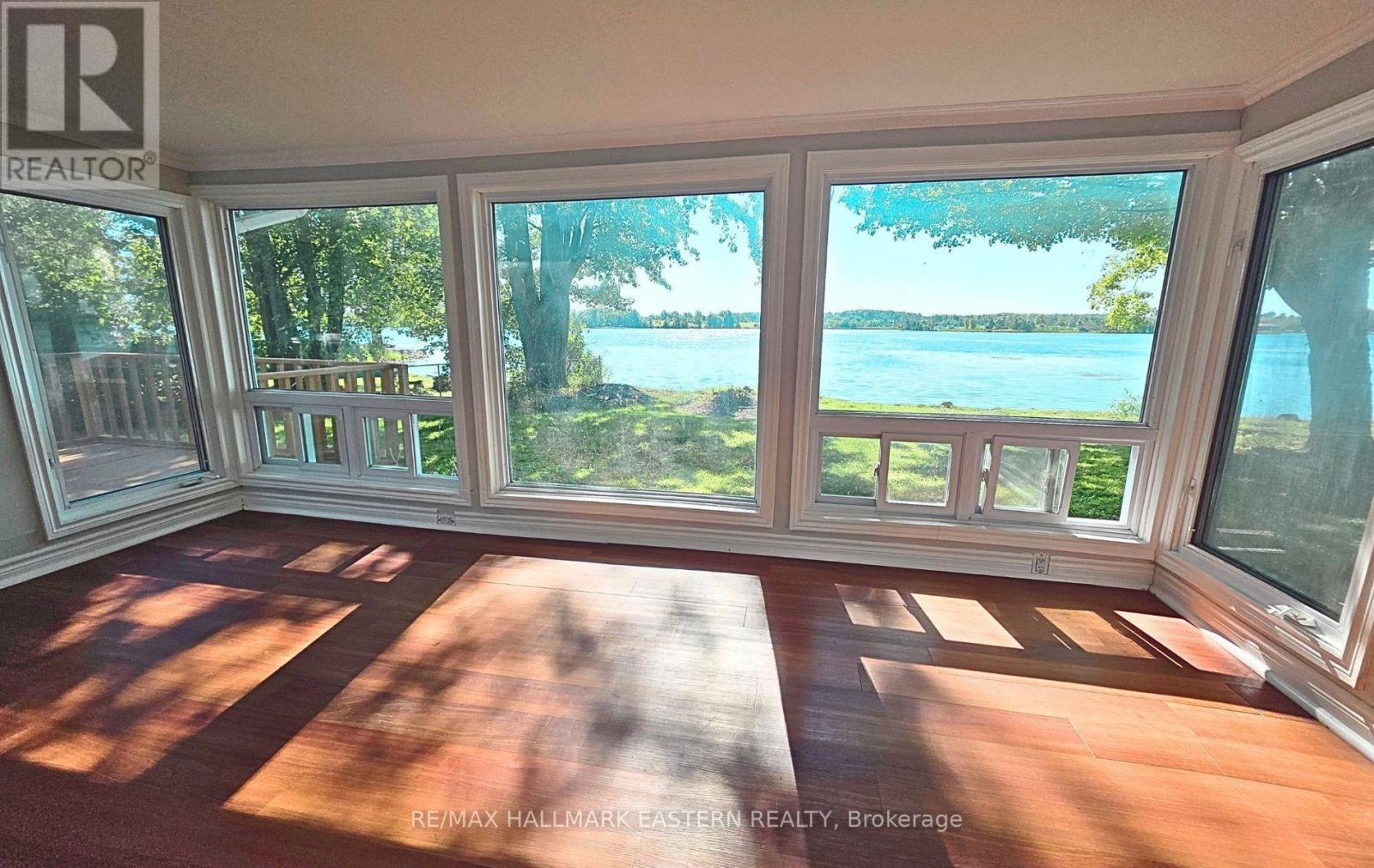 30 Edgewater Drive, Selwyn, Ontario K0L 1T0 - Photo 10 - X12538466