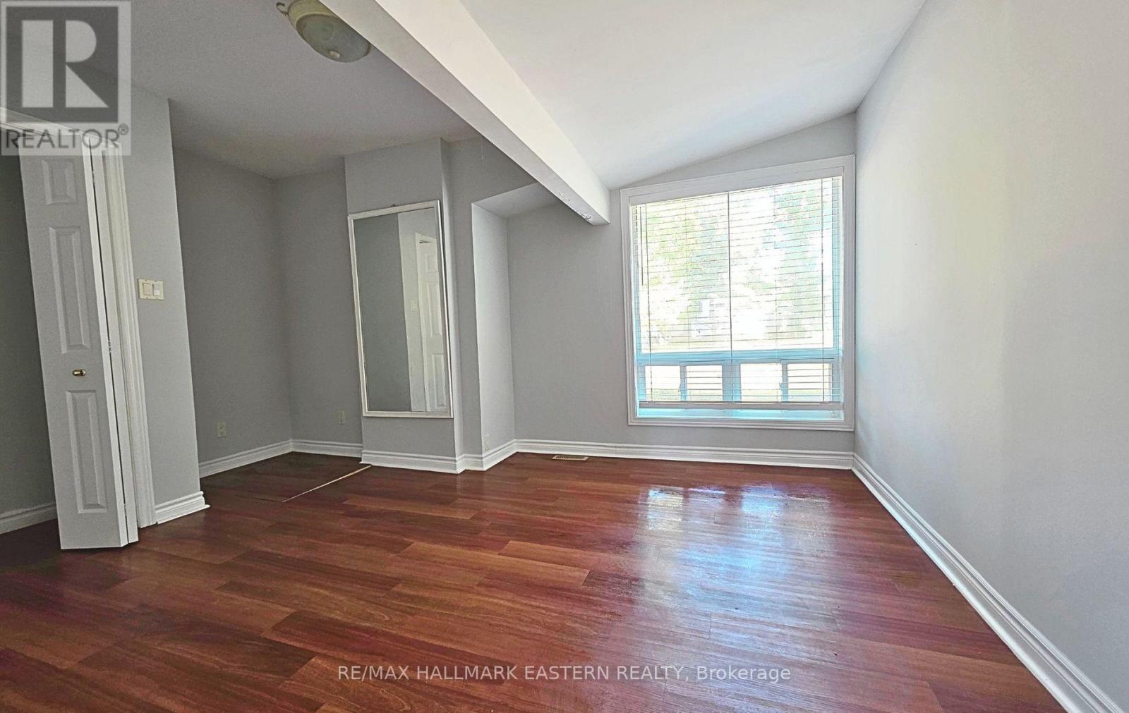 30 Edgewater Drive, Selwyn, Ontario K0L 1T0 - Photo 19 - X12538466