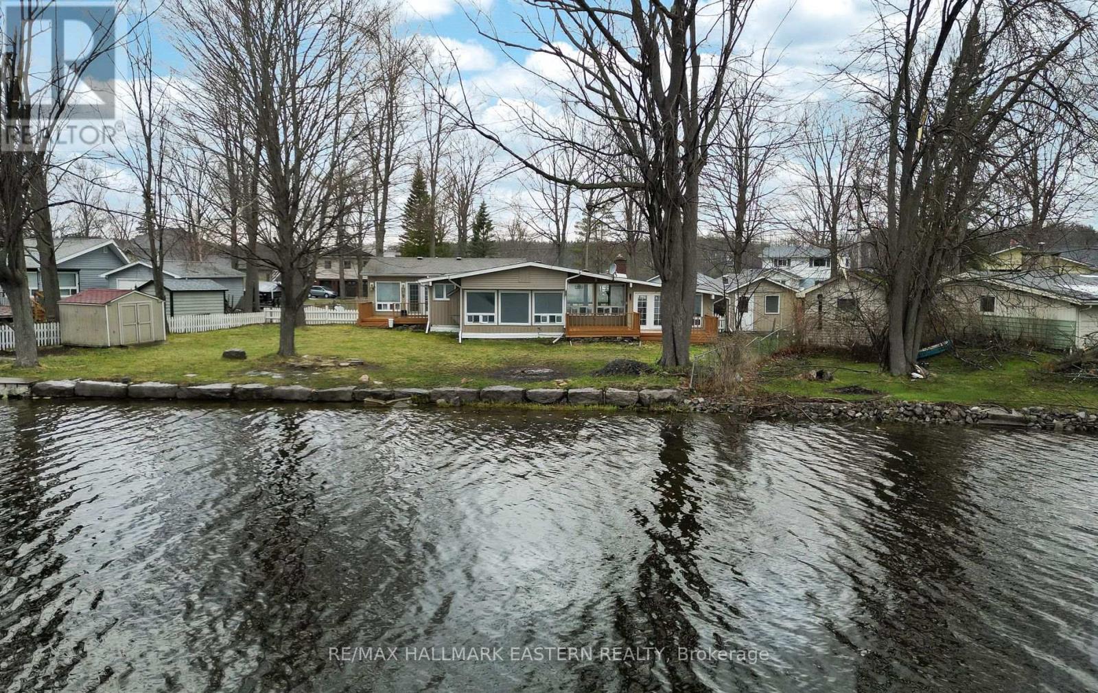 30 Edgewater Drive, Selwyn, Ontario K0L 1T0 - Photo 21 - X12538466