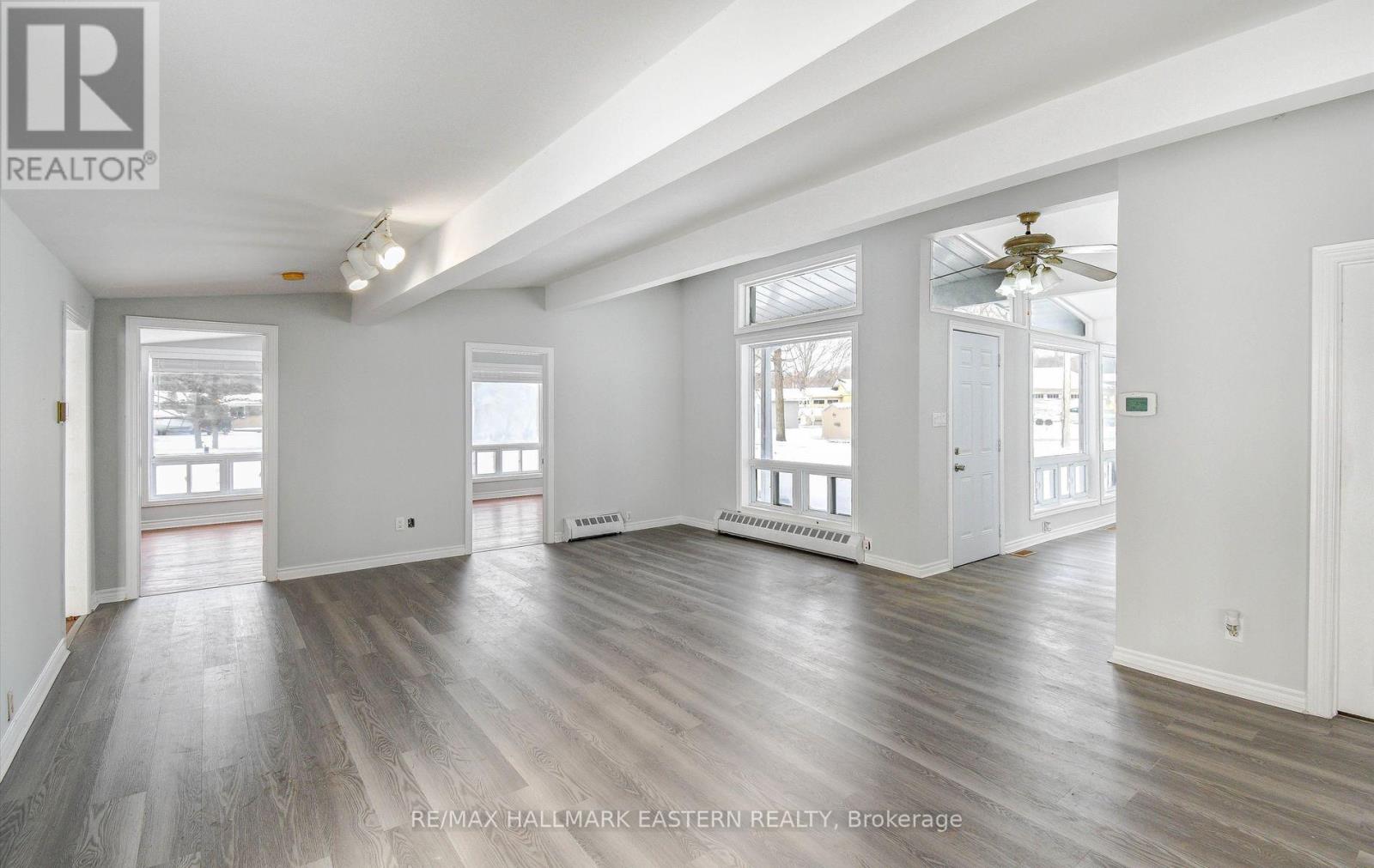 30 Edgewater Drive, Selwyn, Ontario K0L 1T0 - Photo 5 - X12538466