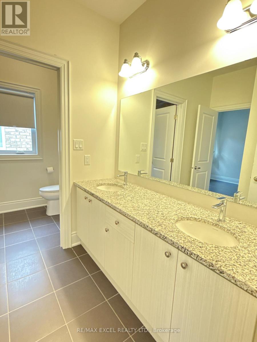 18 Macdonald Court, Richmond Hill, Ontario  L4E 4S3 - Photo 16 - N12524946