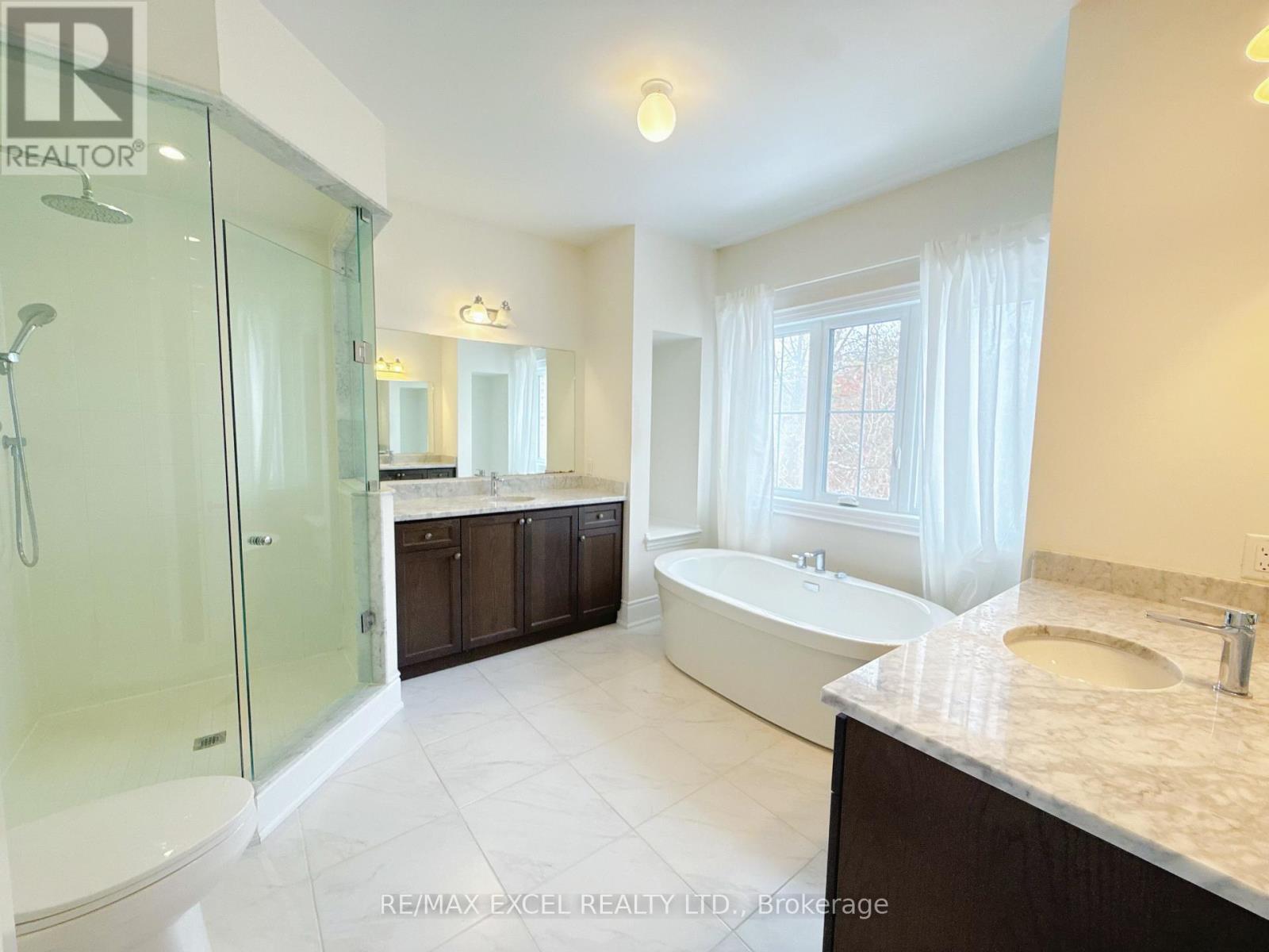 18 Macdonald Court, Richmond Hill, Ontario  L4E 4S3 - Photo 22 - N12524946