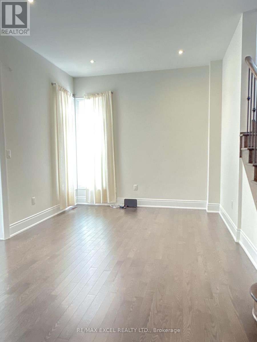 18 Macdonald Court, Richmond Hill, Ontario  L4E 4S3 - Photo 20 - N12524946