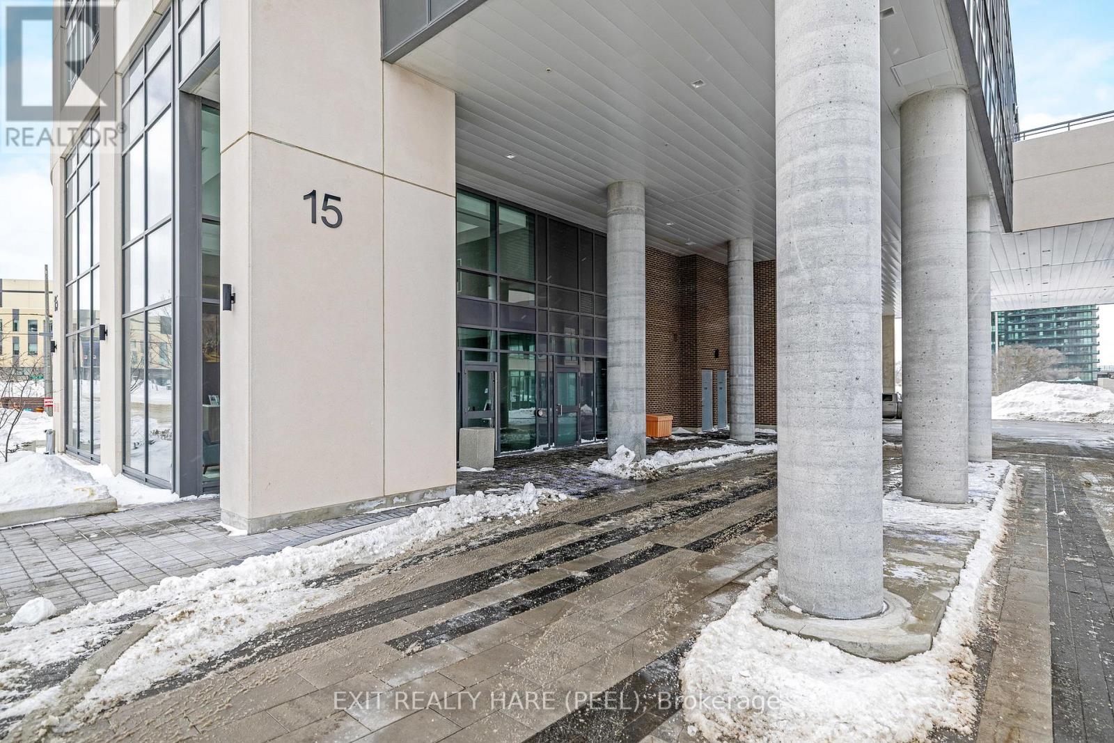 901 - 15 Lynch Street, Brampton, Ontario  L6W 0C7 - Photo 3 - W12538182