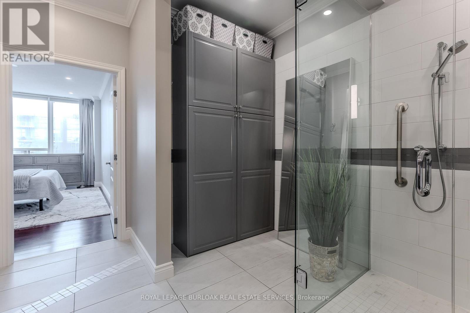 Ph2 - 1270 Maple Crossing Boulevard, Burlington, Ontario  L7S 2J3 - Photo 17 - W12538188