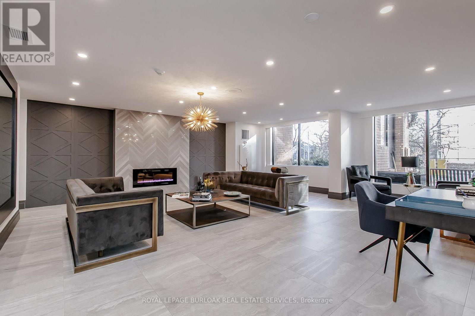 Ph2 - 1270 Maple Crossing Boulevard, Burlington, Ontario  L7S 2J3 - Photo 24 - W12538188