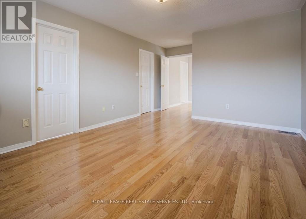 2431 Newcastle Crescent, Oakville, Ontario  L6M 4P9 - Photo 18 - W12538194