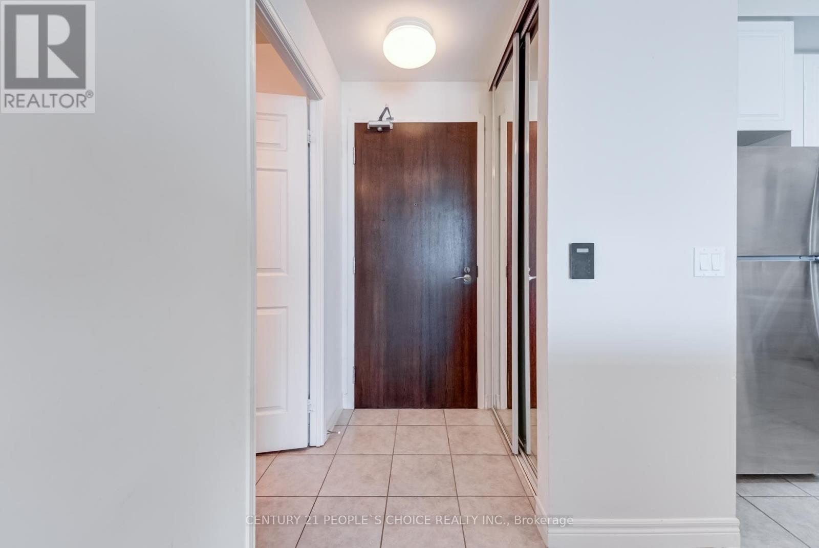 2118 - 339 Rathburn Road, Mississauga, Ontario  L5B 0K6 - Photo 6 - W12538226