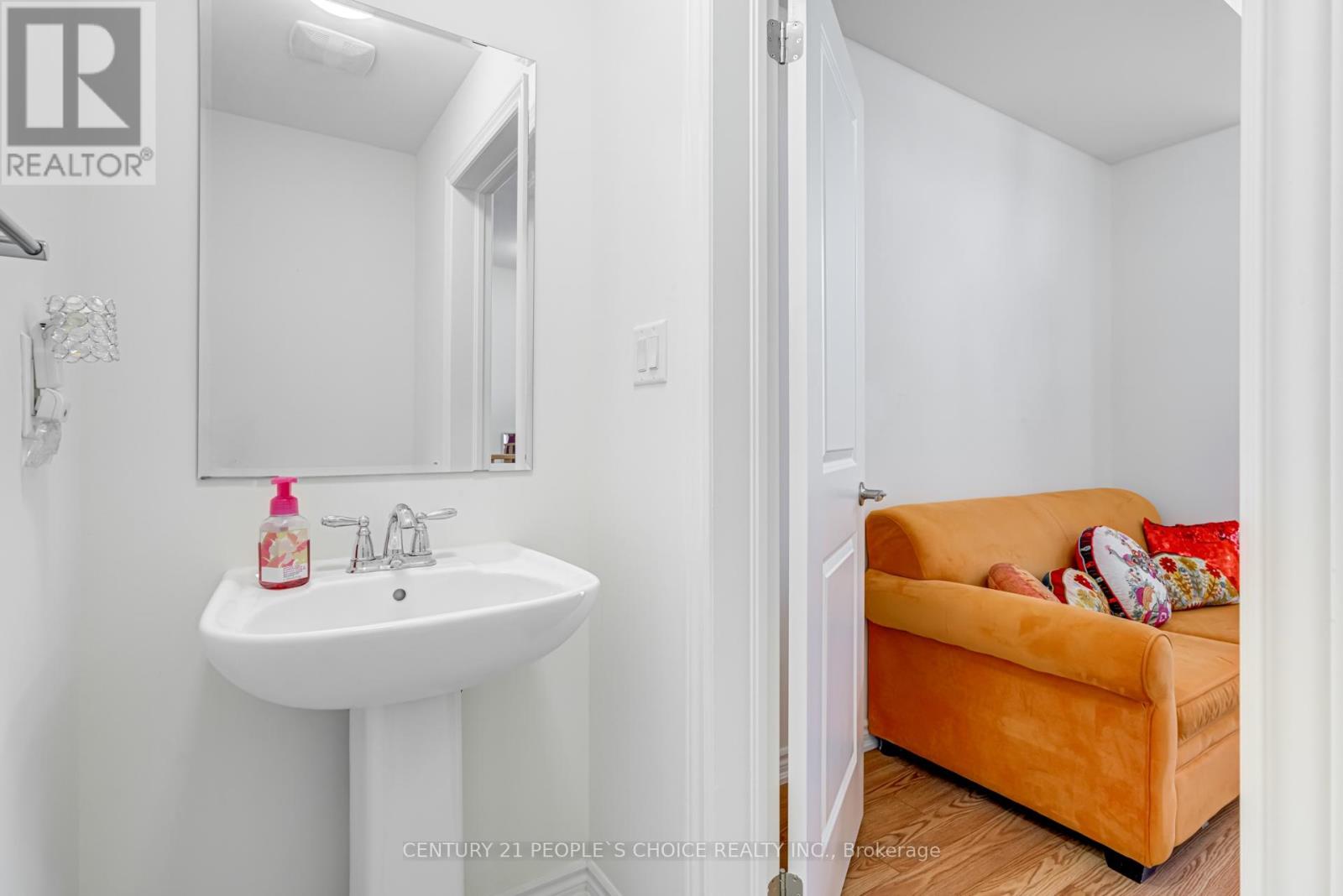 40 Purple Sage Drive, Brampton, Ontario  L6P 4N9 - Photo 13 - W12538234