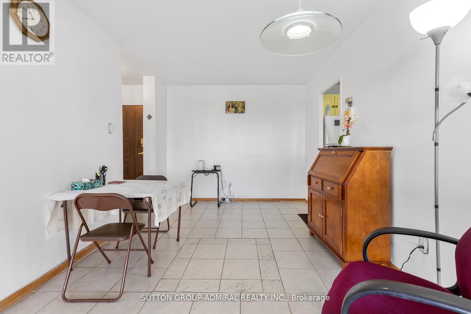 806 - 455 Sentinel Road, Toronto, Ontario  M3J 1V5 - Photo 8 - W12538236